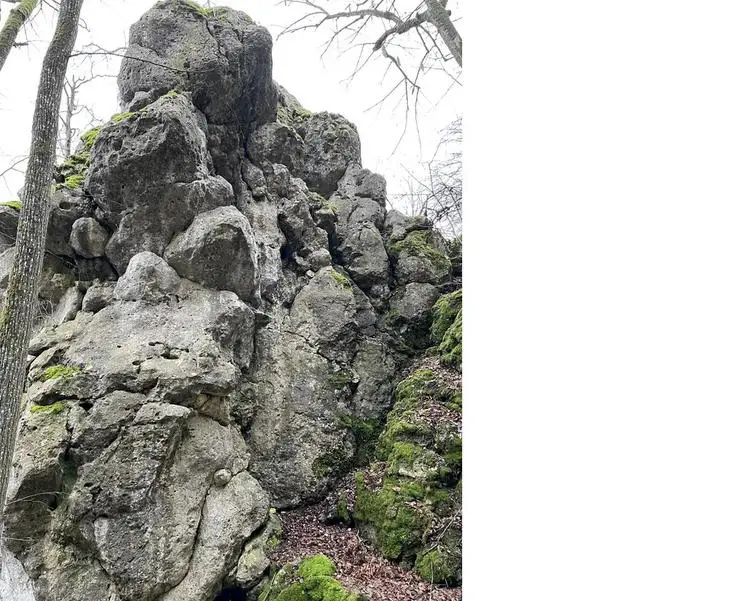 Klettertopo „Fensterlwand Nordwand“ am Fels Fensterlwand in Konstein