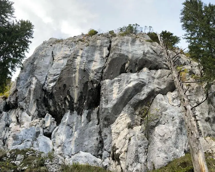 Klettertopo „Antichrist“ am Fels Krettenburg in Mangfallgebirge