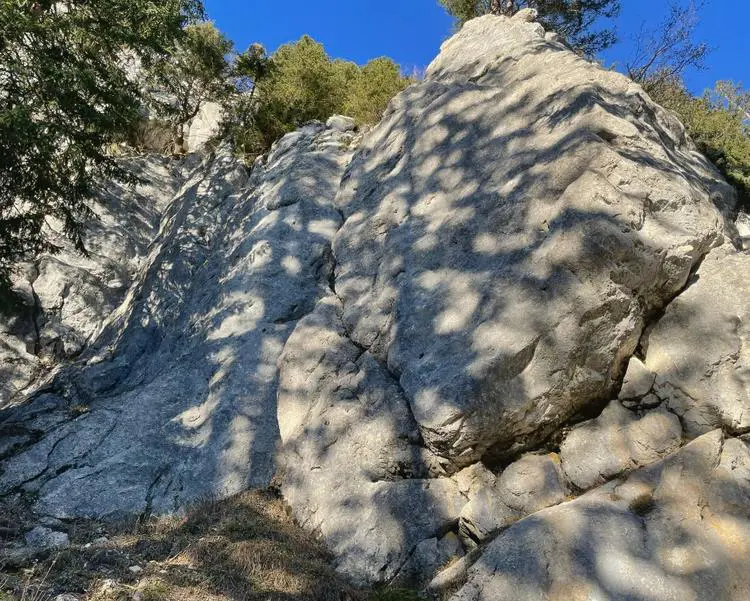 Klettertopo „Block“ am Fels Krettenburg in Mangfallgebirge