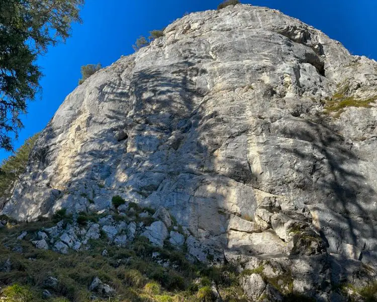 Klettertopo „Pilastro“ am Fels Krettenburg in Mangfallgebirge
