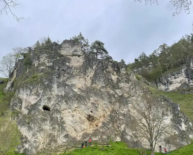 Klettertopo „Labertalwand“ am Fels Labertalwand in Labertal