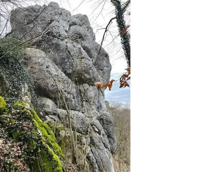 Klettertopo „Oberlandwand links“ am Fels Oberlandwand in Konstein