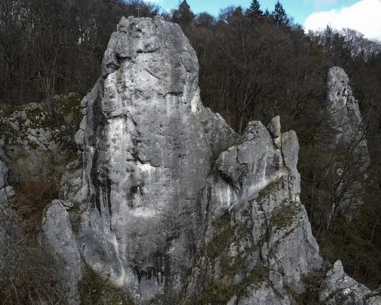 Klettertopo „Weisse Wand“ am Fels Weisse Wand in Konstein